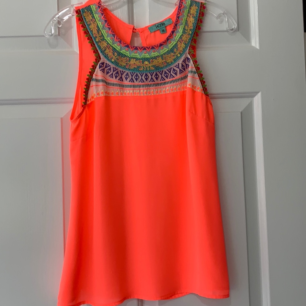 Karlie Like New Coral Tank With Details